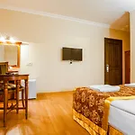 Saba Hotel